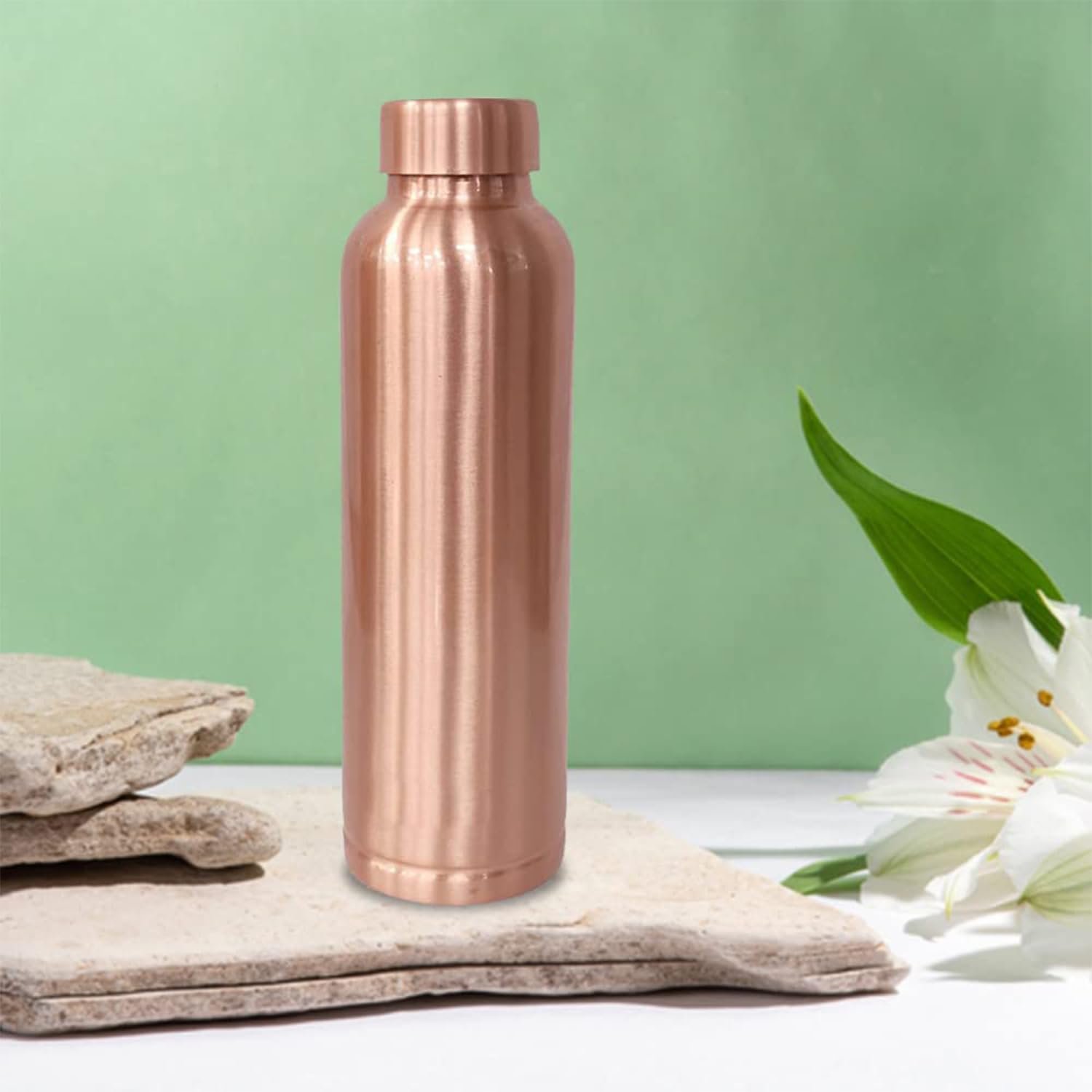 Pure Copper Water Bottle – 950 ml, Leakproof & Durable